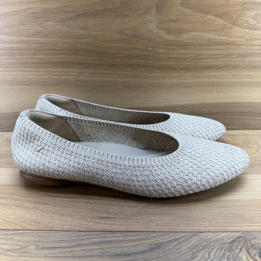 Vivaia Aria Pointed Toe Hemp Beige Flats Womens 37‎ US 6 Slip On Comfort Ballet